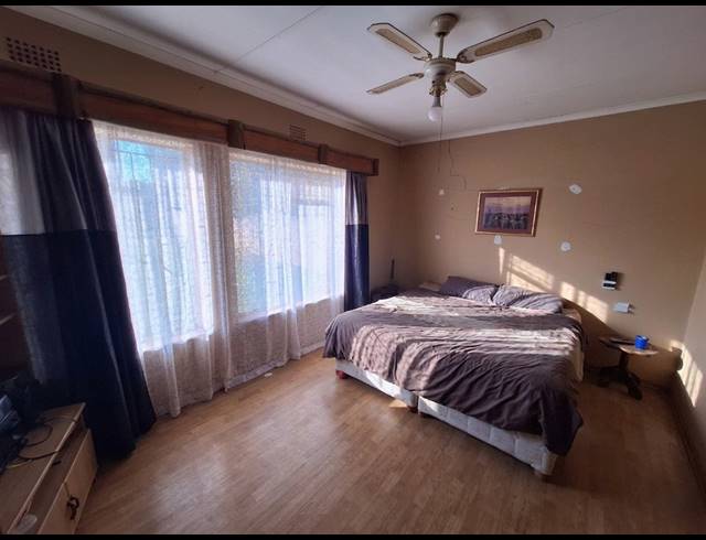 3 BEDROOM HOUSE FOR SALE IN VANDERBIJLPARK SE 6